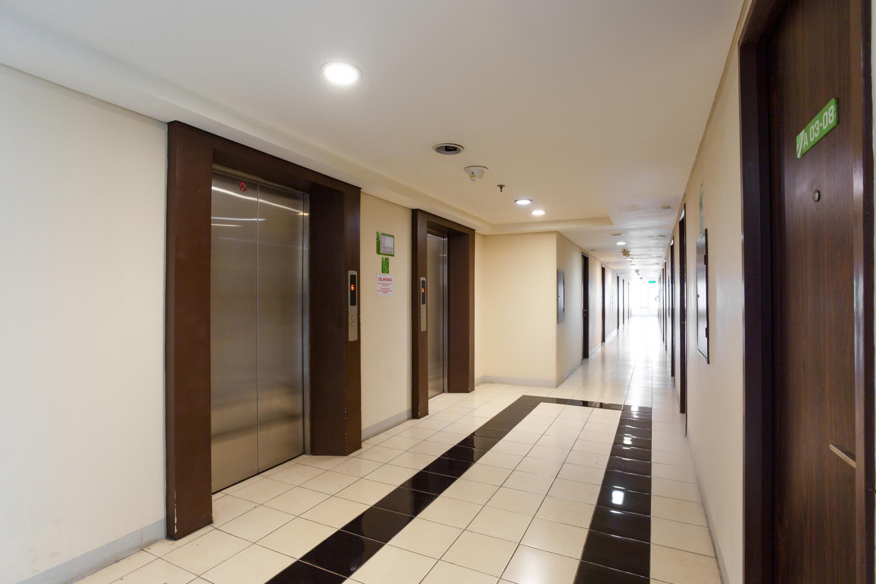 Oyo 2582 Apartemen Serpong Green View Tangerang Esterno foto